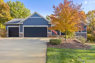 6186 Arrowcrest Ct NE, Rockford, MI 49341 - Photo 2