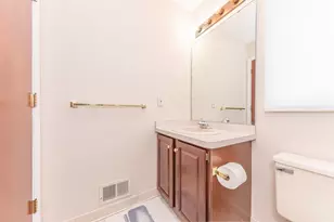 50045 Standish Ct, Plymouth, MI 48170 - Photo 46