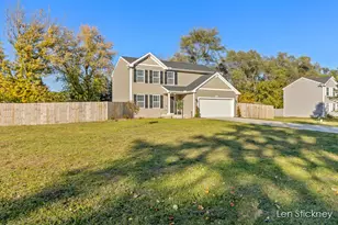 33610 Pinedale Ln, Gobles, MI 49055 - Photo 2
