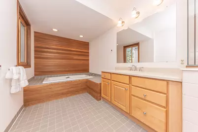 2225 Chaucer Court, Ann Arbor, MI 48103 - Photo 18