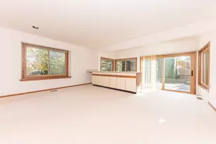 2225 Chaucer Ct, Ann Arbor, MI 48103 - Photo 14