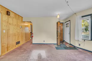 2422 Midday St, Jackson, MI 49203 - Photo 6