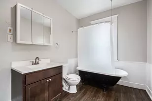 835 Bates St SE, Grand Rapids, MI 49506 - Photo 18