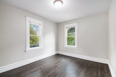 835 Bates Street SE, Grand Rapids, MI 49506 - Photo 12