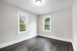 835 Bates St SE, Grand Rapids, MI 49506 - Photo 12