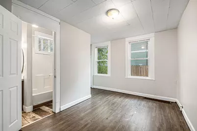 835 Bates Street SE, Grand Rapids, MI 49506 - Photo 8