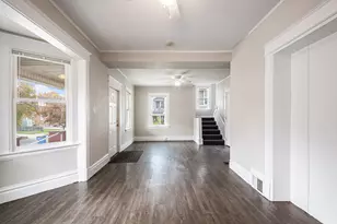 835 Bates St SE, Grand Rapids, MI 49506 - Photo 6