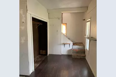 417 S Center Street, Hartford, MI 49057 - Photo 8