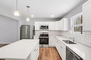 2010 Kristin Ct, Muskegon, MI 49442 - Photo 6