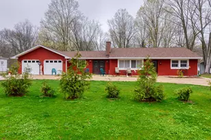 707 Platt St, Niles, MI 49120 - Photo 1