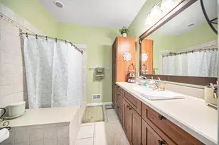 132 Remington Dr, Spring Arbor, MI 49283 - Photo 12