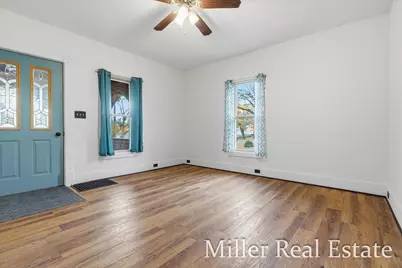 303 E Colfax Street, Hastings, MI 49058 - Photo 8