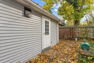 401 W 3rd St, Buchanan, MI 49107 - Photo 16