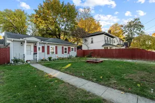 401 W 3rd St, Buchanan, MI 49107 - Photo 1