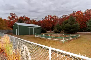 586 Terry St, Muskegon, MI 49442 - Photo 24