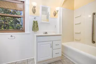 2294 Colfax Ave, Benton Harbor, MI 49022 - Photo 18