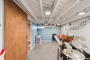 655 E Ellis Rd, Norton Shores, MI 49441 - Photo 32