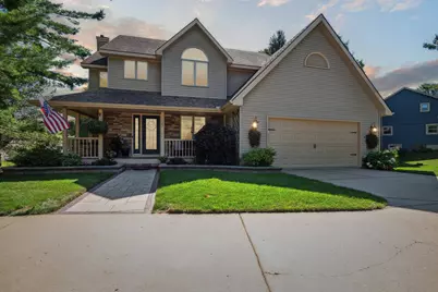 727 Tanbark Drive, Dimondale, MI 48821 - Photo 2