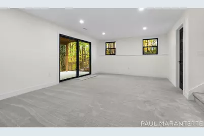 9421 Lakeview Court, West Olive, MI 49460 - Photo 38