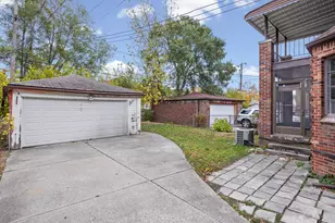 18468 Pennington Dr, Detroit, MI 48221 - Photo 8