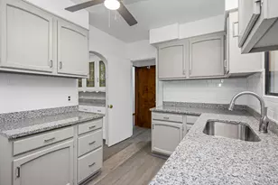 18468 Pennington Dr, Detroit, MI 48221 - Photo 32