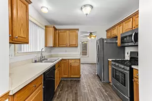 37176 Condor Ct Ct, Westland, MI 48185 - Photo 4