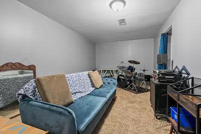 1055 W Michigan Avenue W, Battle Creek, MI 49037 - Photo 26