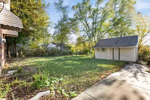 18700 McCormick St, Detroit, MI 48224 - Photo 14