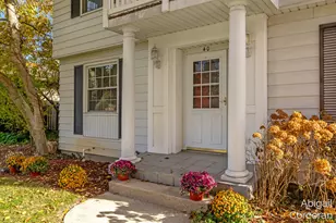 40 Somerset Dr NE, Grand Rapids, MI 49503 - Photo 4