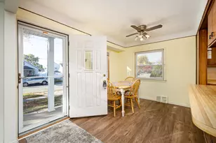 1042 Champaign Rd, Lincoln Park, MI 48146 - Photo 2