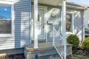 1042 Champaign Rd, Lincoln Park, MI 48146 - Photo 2