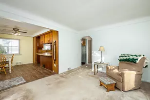 1042 Champaign Rd, Lincoln Park, MI 48146 - Photo 8