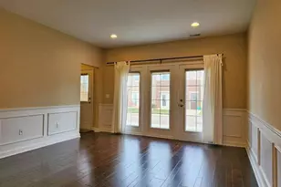 5643 Arbor Chase Dr, Ann Arbor, MI 48103 - Photo 4