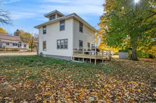 1402 Carl Breeding Wy, Jackson, MI 49203 - Photo 24