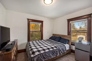 1402 Carl Breeding Wy, Jackson, MI 49203 - Photo 16