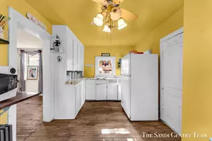 201 S 4th St, Grand Haven, MI 49417 - Photo 18