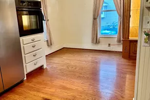 307 N Ferry St, Ludington, MI 49431 - Photo 22