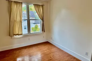 307 N Ferry St, Ludington, MI 49431 - Photo 24