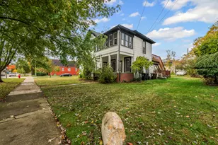 1017 N Holbrook St, Plymouth, MI 48170 - Photo 2