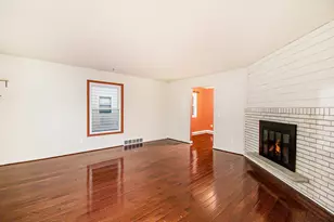 2409 Victor Ave, Lansing, MI 48911 - Photo 6