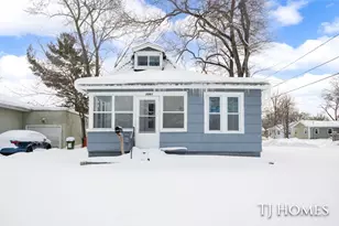1061 E Forest Ave, Muskegon, MI 49442 - Photo 1