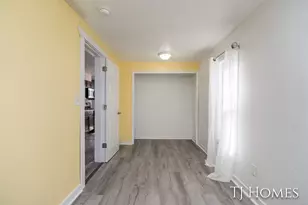 1061 E Forest Ave, Muskegon, MI 49442 - Photo 14