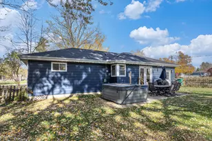 8 Poplar St, Three Oaks, MI 49128 - Photo 16