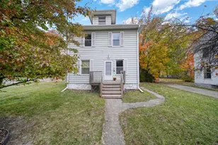 920 Wildwood Ave, Jackson, MI 49202 - Photo 2