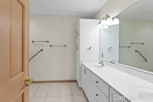 1648 E Harbour Towne Cir, Muskegon, MI 49441 - Photo 28