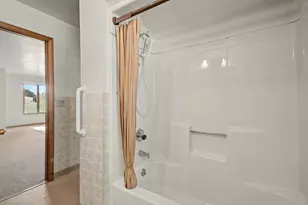 229 E Howard City Edmore Rd, Edmore, MI 48829 - Photo 20