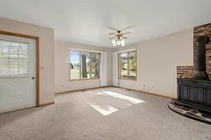 229 E Howard City Edmore Rd, Edmore, MI 48829 - Photo 14