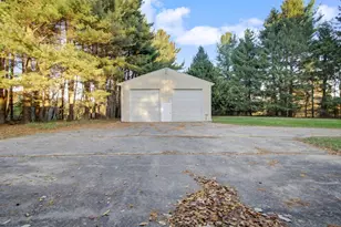 229 E Howard City Edmore Rd, Edmore, MI 48829 - Photo 28