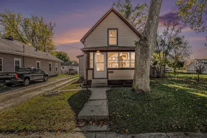 127 W Argyle Street, Jackson, MI 49202 - Photo 1