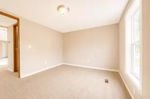 3900 W Jefferson Ave, Trenton, MI 48183 - Photo 10